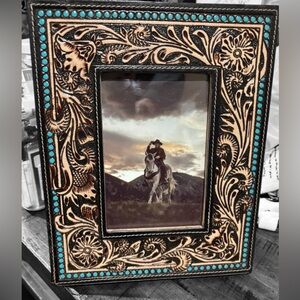 NEW Hand Tooled Leather Photo Frame in Mesa Plateau